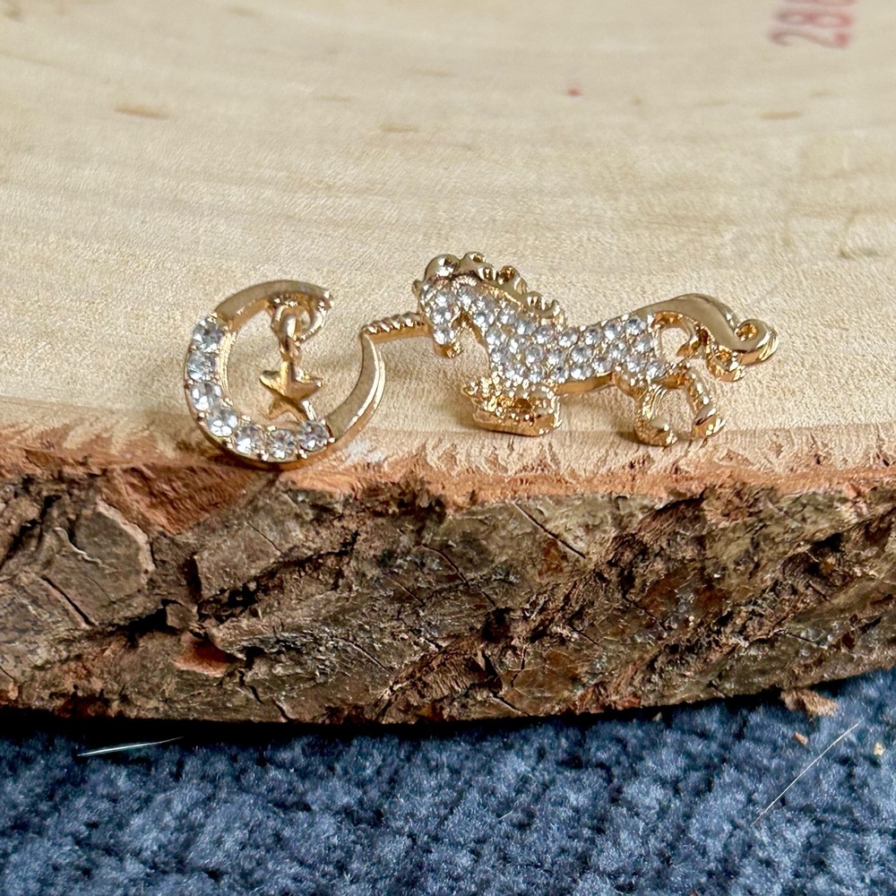 Unicorn + Star Shiny CZ Diamond Stud Elegant Dainty Earrings
